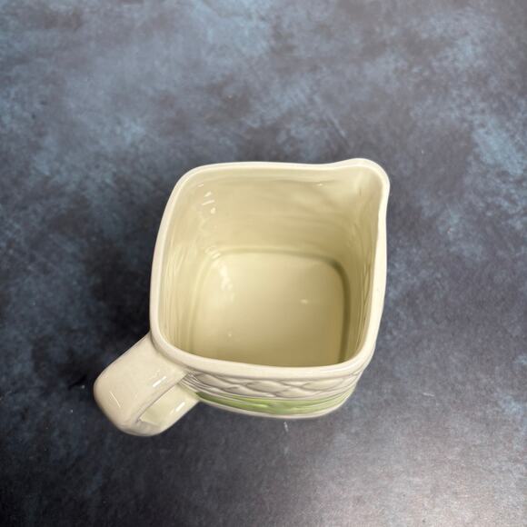 Vintage 1982 Otagiri Japan Country Farm Cow Scene Creamer - Picture 6 of 7